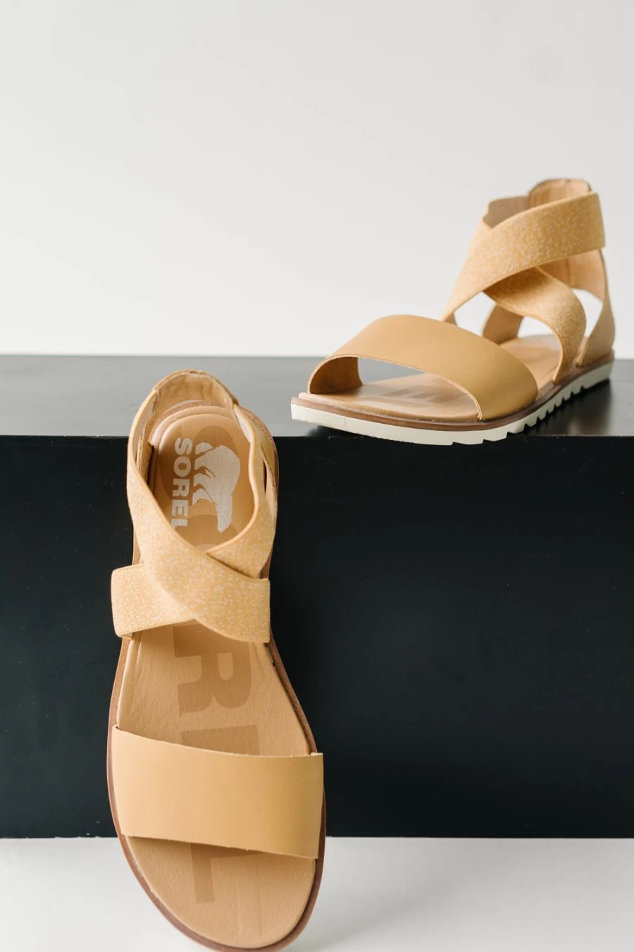 Piper & Scoot Women's Ella II Sandal in Honest Beige & Chalk