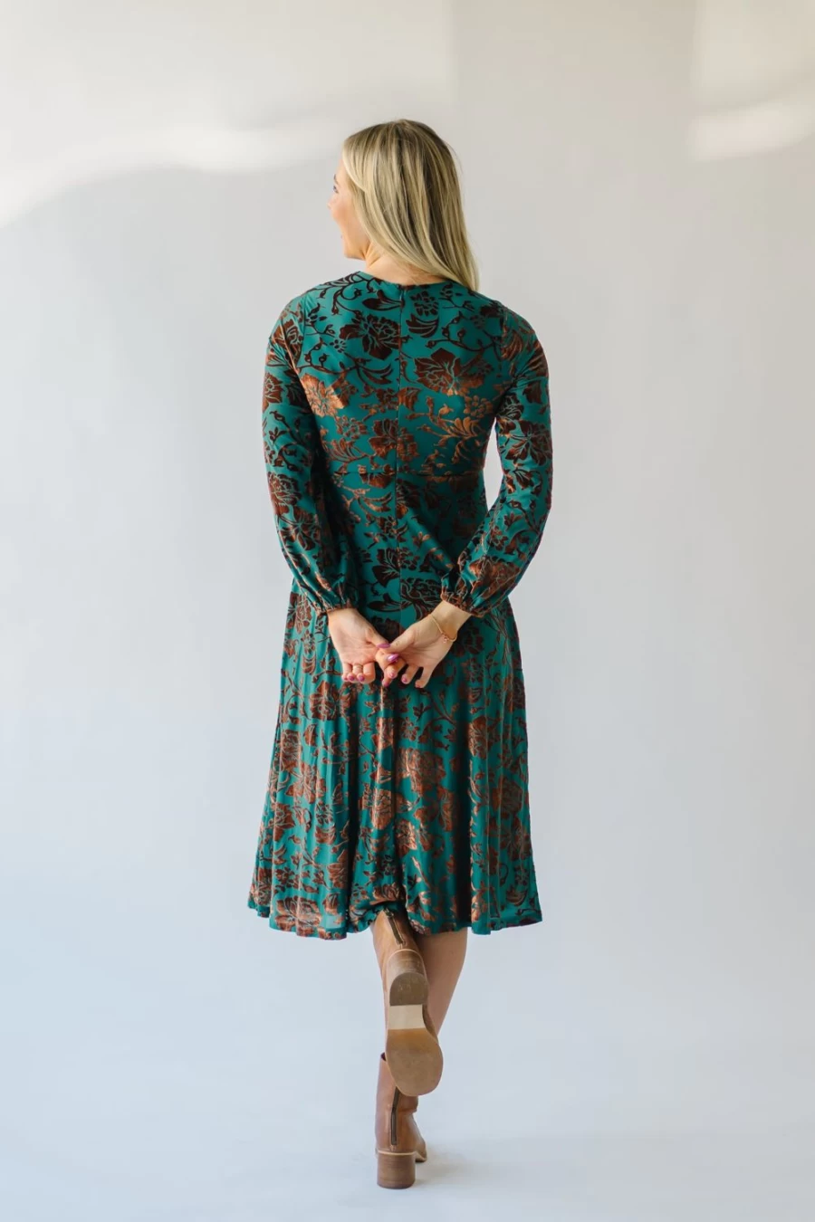 Piper & Scoot Women's Green Multi Floral Print Velvet Midi Dress - Delta Style