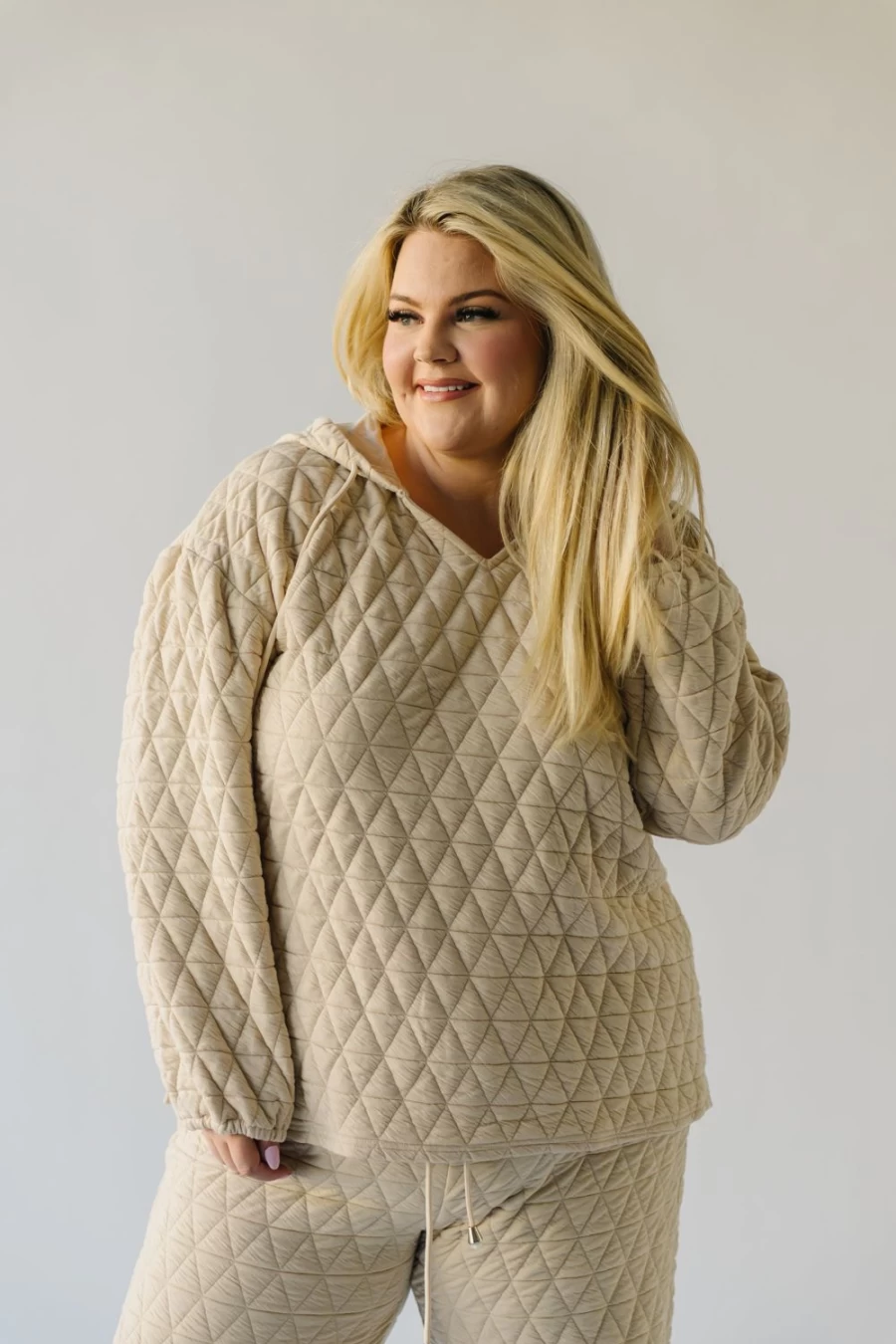 Piper & Scoot Women's Metter Textured Sand Pullover Sweater