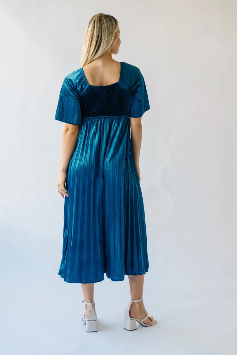 Piper & Scoot Women's Soren Sweetheart Neck Pleated Velvet Midi Dress in Dark Teal