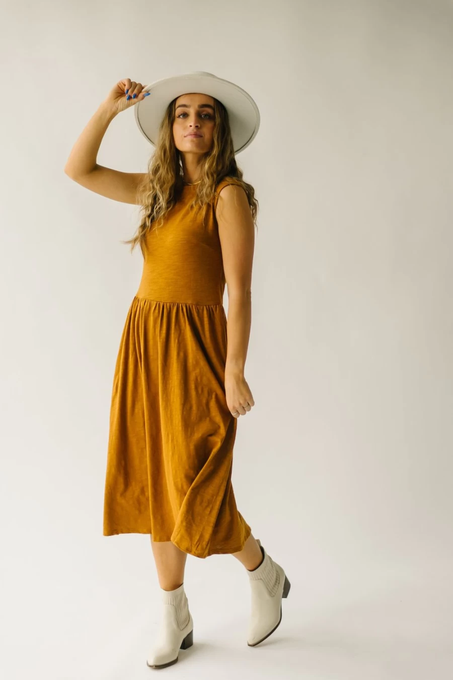 Piper & Scoot Women's Genoa Basic Brown Midi Dress