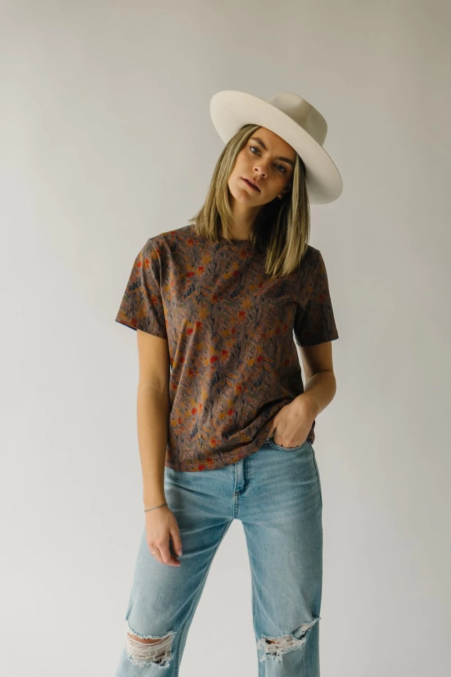 Piper & Scoot Women's Shaniko Mocha Floral Short Sleeve Tee