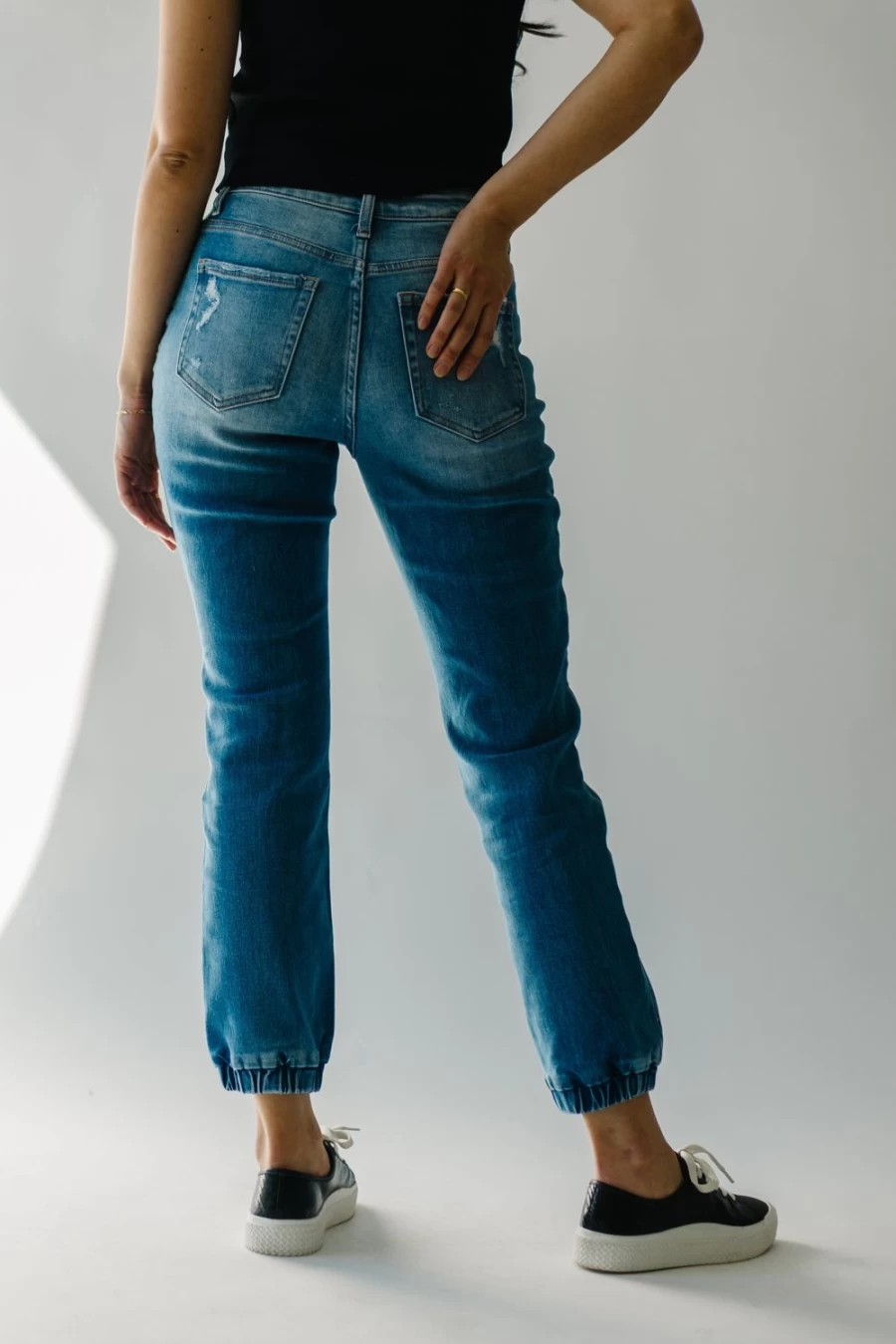 "Piper & Scoot Women's Palma High Rise Denim Jogger in Medium Blue"