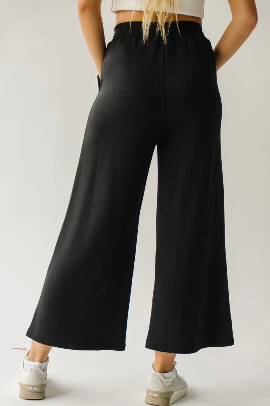 Piper & Scoot Women's Hallman Black Cropped Wide Leg Pants
