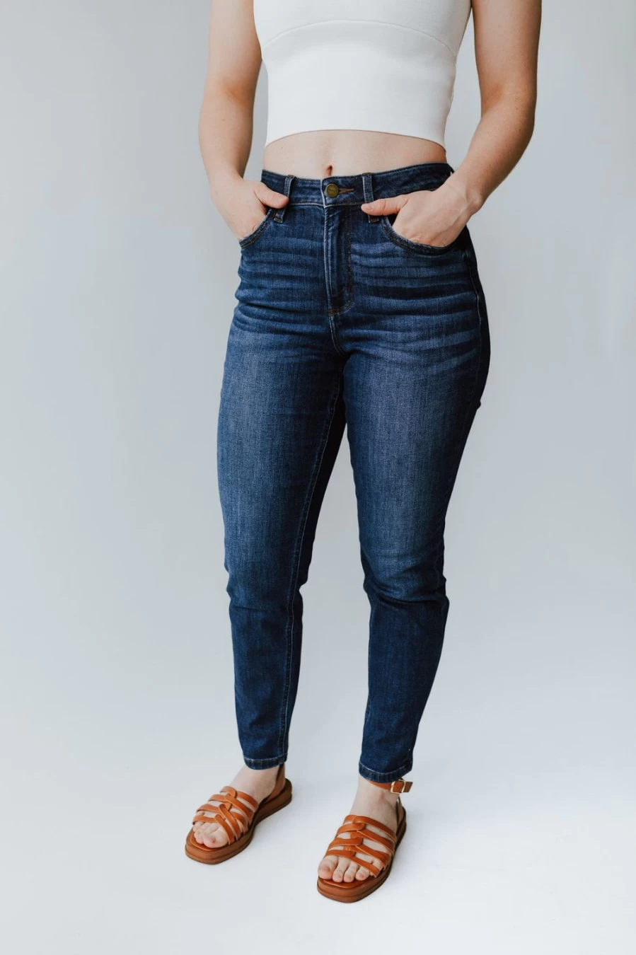 Piper & Scoot Women's Zamora High-Rise Dark Blue Denim Mom Jeans