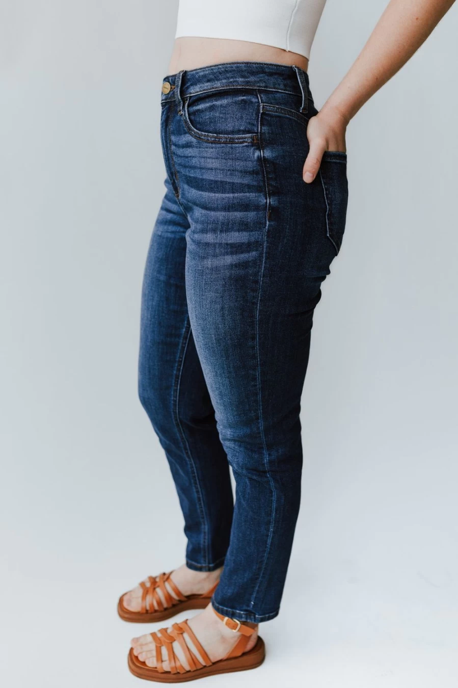 Piper & Scoot Women's Zamora High-Rise Dark Blue Denim Mom Jeans